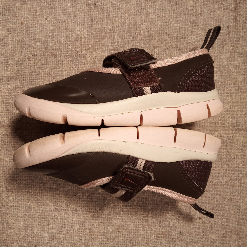 Nike Mary Jane Baby/Kids Shoes Size 5C - Picture 5 of 7